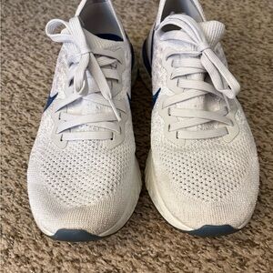 Nike Epic React Flyknit 2 Men’s Sneakers